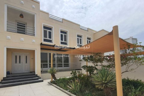 3 bedrooms Twin Villa in Al Khuwair, Oman No. 53801