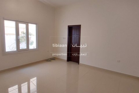 3 bedrooms Apartment in As Sib, Oman No. 53804 5