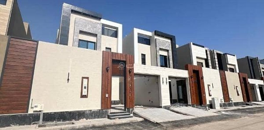 Villa de 4 dormitorios en Riyadh, Saudi Arabia No. 60627