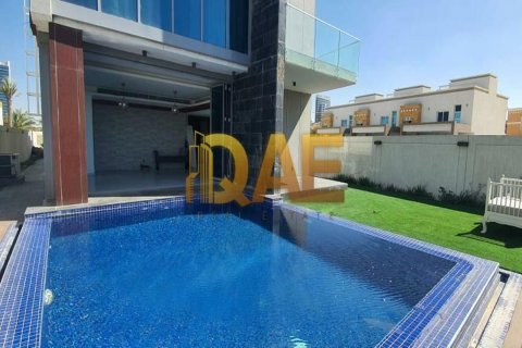 5 bedrooms Villa in Jumeirah Village Circle, UAE No. 3731