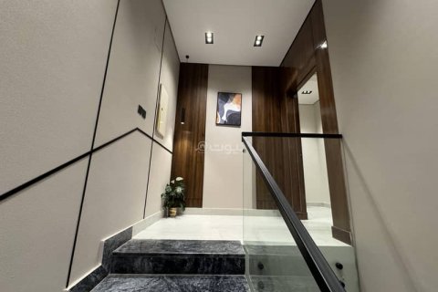 4 bedrooms Apartment in Riyadh, Saudi Arabia No. 61529 3