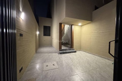 4 bedrooms Apartment in Riyadh, Saudi Arabia No. 61529 5