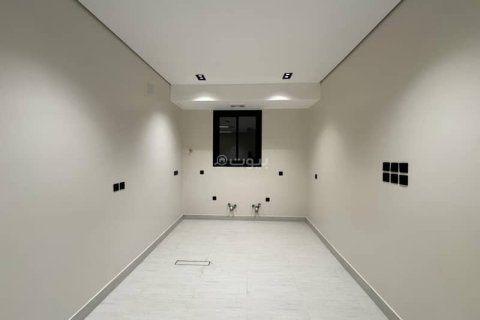 4 bedrooms Apartment in Riyadh, Saudi Arabia No. 61529 7