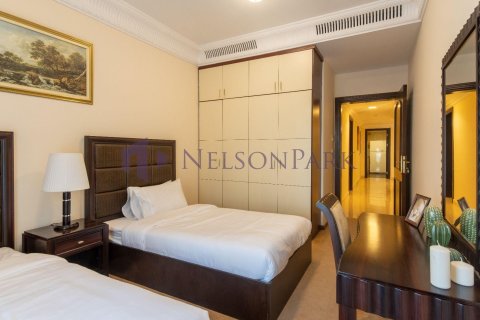 3 bedrooms Apartment in Doha, Qatar No. 58086 7