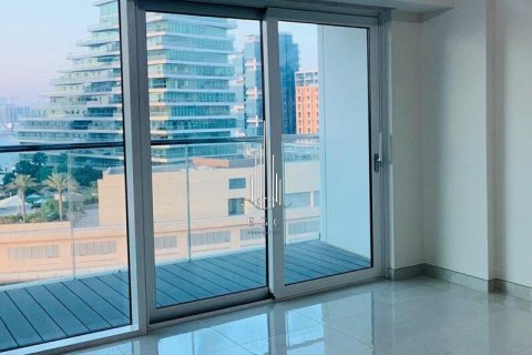 2 bedrooms Apartment in Al Raha Beach, UAE No. 24943 4