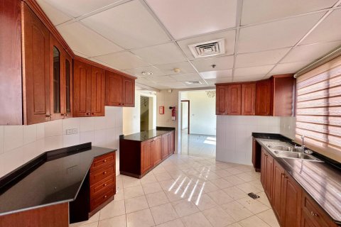Apartment de 4 dormitorios en Al Hamra Village, UAE No. 34110 11