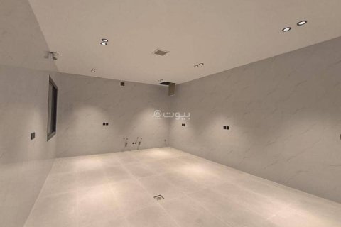 Villa de 5 dormitorios en Riyadh, Saudi Arabia No. 61559 14