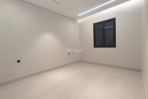 Villa de 5 dormitorios en Riyadh, Saudi Arabia No. 61559 10