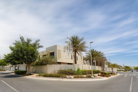4 bedrooms Villa on the Yas Island, UAE No. 24823