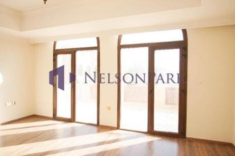 Villa de 5 dormitorios en Doha, Qatar No. 57398 8