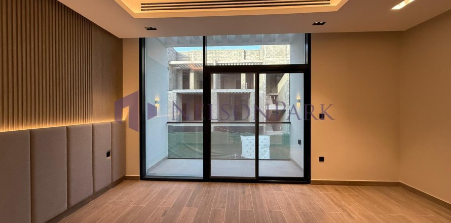 4 bedrooms Villa in Lusail, Qatar No. 56583