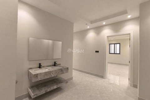 3 bedrooms Apartment in Riyadh, Saudi Arabia No. 69139