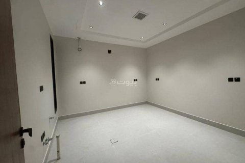 3 bedrooms Apartment in Riyadh, Saudi Arabia No. 69141 11