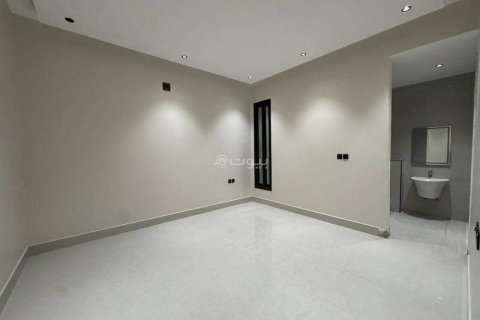3 bedrooms Apartment in Riyadh, Saudi Arabia No. 69141 12