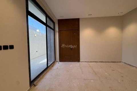 Villa de 3 chambres à Riyadh, Saudi Arabia No. 69140 11