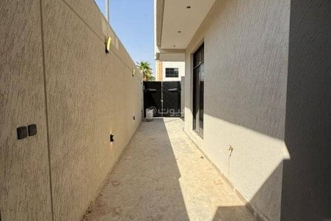 Villa de 3 chambres à Riyadh, Saudi Arabia No. 69140 4
