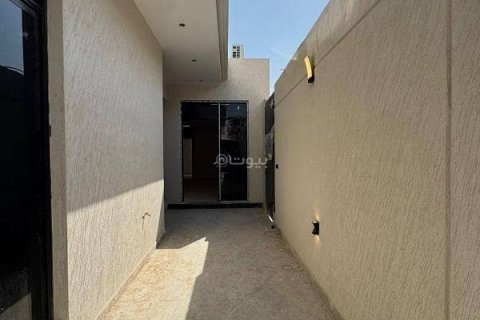 Villa de 3 chambres à Riyadh, Saudi Arabia No. 69140 5