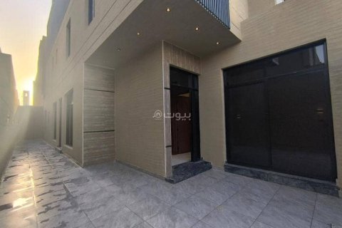 Apartment de 3 dormitorios en Riyadh, Saudi Arabia No. 69137 3