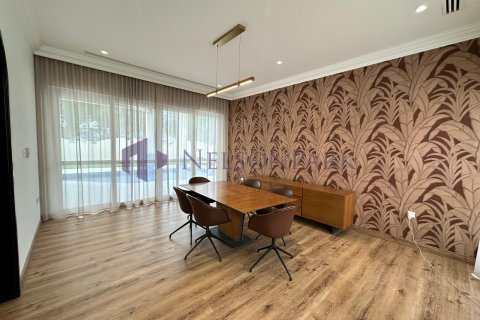 4 bedrooms Villa in Doha, Qatar No. 58442 20