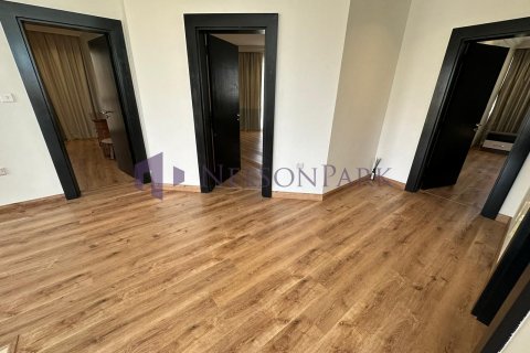 4 bedrooms Villa in Doha, Qatar No. 58442 15