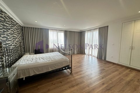 4 bedrooms Villa in Doha, Qatar No. 58442 8