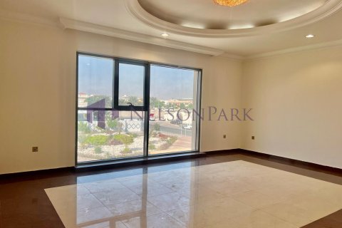 5 bedrooms Villa in Doha, Qatar No. 58386 15