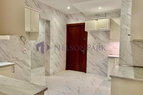 4 bedrooms Villa in Doha, Qatar No. 58385 7
