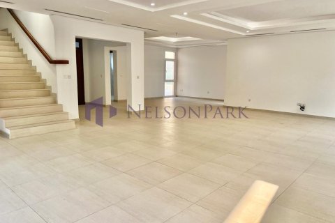 4 bedrooms Villa in Doha, Qatar No. 58385 15