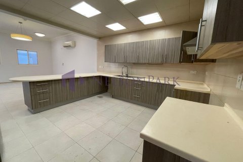 4 غرف نوم فيلا في الدوحة, Qatar رقم 58349 17