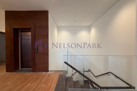 4 bedrooms Apartment in Doha, Qatar No. 58207 12