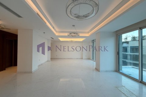 4 bedrooms Apartment in Doha, Qatar No. 58207 5