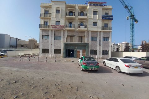 Commercial property de 700m² en Muscat, Oman No. 54315