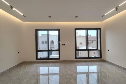 5 bedrooms Villa in Riyadh, Saudi Arabia No. 59913 6