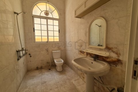 Villa de 20 dormitorios en Manama, Bahrain No. 59088 5