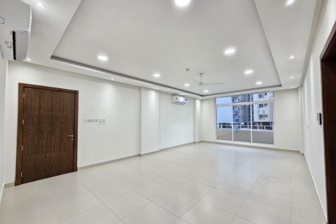 4 bedrooms Apartment in Al Hidd, Bahrain No. 59746 5