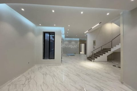 5 bedrooms Villa in Khobar, Saudi Arabia No. 60029 7