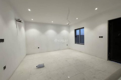 5 bedrooms Villa in Khobar, Saudi Arabia No. 60029 25