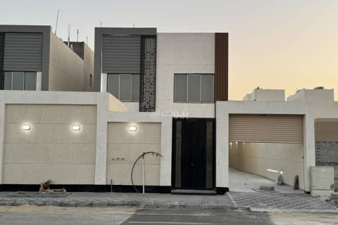 5 bedrooms Villa in Khobar, Saudi Arabia No. 60029
