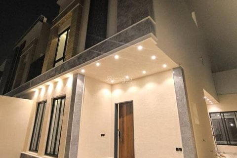 5 bedrooms Villa in Riyadh, Saudi Arabia No. 60025