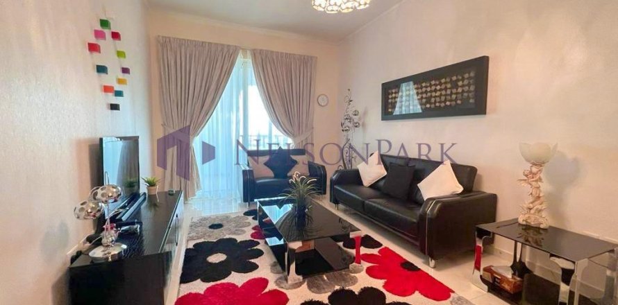 2 bedrooms Apartment in Doha, Qatar No. 60812