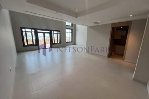 5 bedrooms Townhouse in Doha, Qatar No. 60813 4