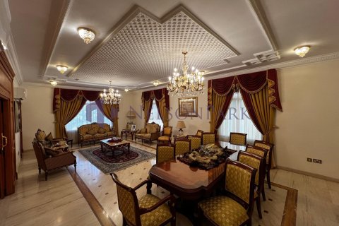 Villa de 5 dormitorios en Doha, Qatar No. 56815 9