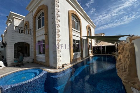 Villa de 5 dormitorios en Doha, Qatar No. 56815 4
