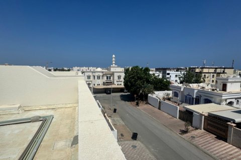 Villa Jumelée de 5 chambres à As Sib, Oman No. 54790 4