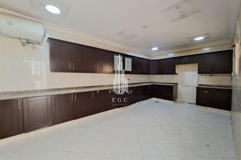 Villa de 5 chambres à Al Bateen, UAE No. 44965 8