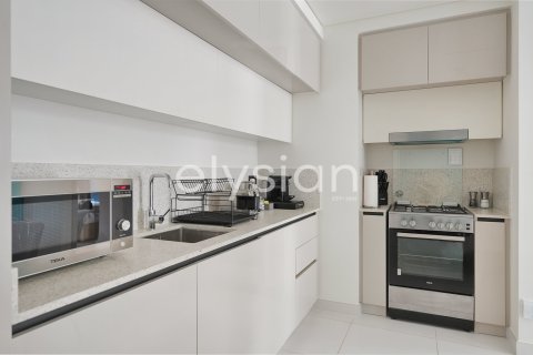 1 bedroom Apartment in EMAAR Beachfront, UAE No. 64716 5