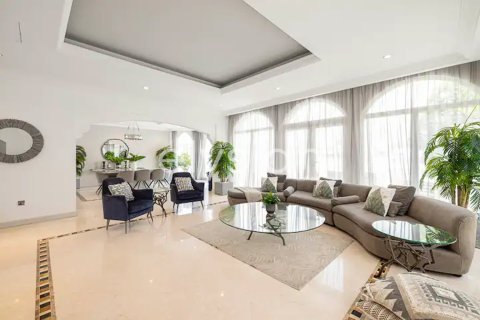 5 غرفة نوم  فيلا في Garden Homes, الإمارات العربية المتحدة رقم 64717 3