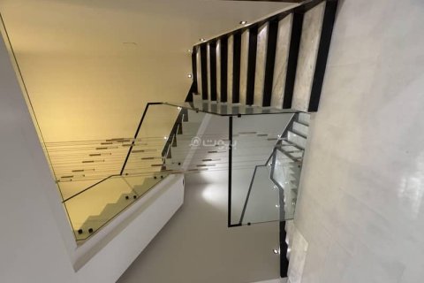 Villa de 5 dormitorios en Riyadh, Saudi Arabia No. 61533 17