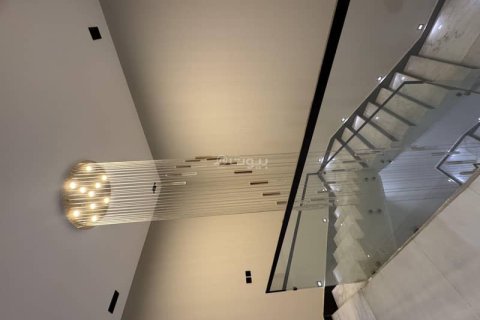 Villa de 5 dormitorios en Riyadh, Saudi Arabia No. 61533 18