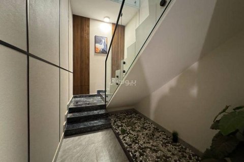 4 bedrooms Apartment in Riyadh, Saudi Arabia No. 61532 4